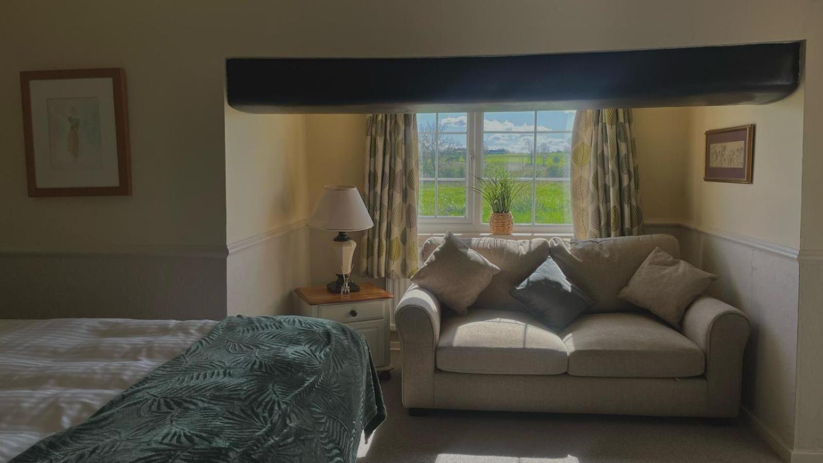 The Sibson Inn Hotel Water Newton Экстерьер фото
