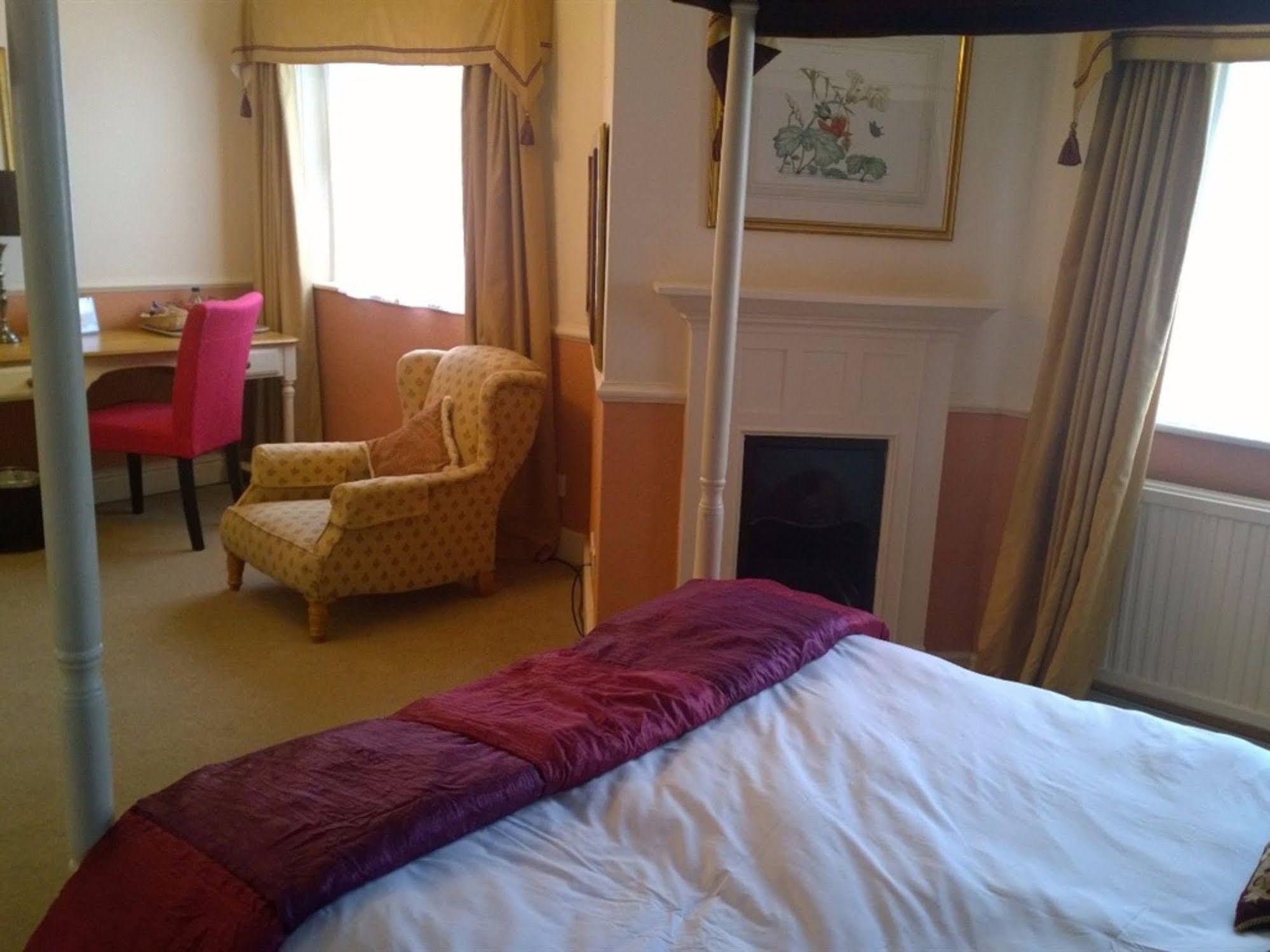 The Sibson Inn Hotel Water Newton Экстерьер фото